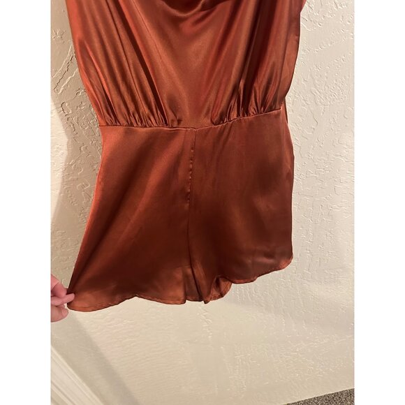 Guess Cowl Neck Shiny Satin Sexy Shorts  Romper - Picture 3 of 9